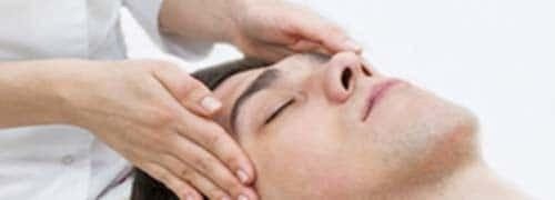 Gelaatsmassage man schoonheidssalon schoonheidsspecialiste natuurlijk goedkoop den bosch 's-Hertogenbosch